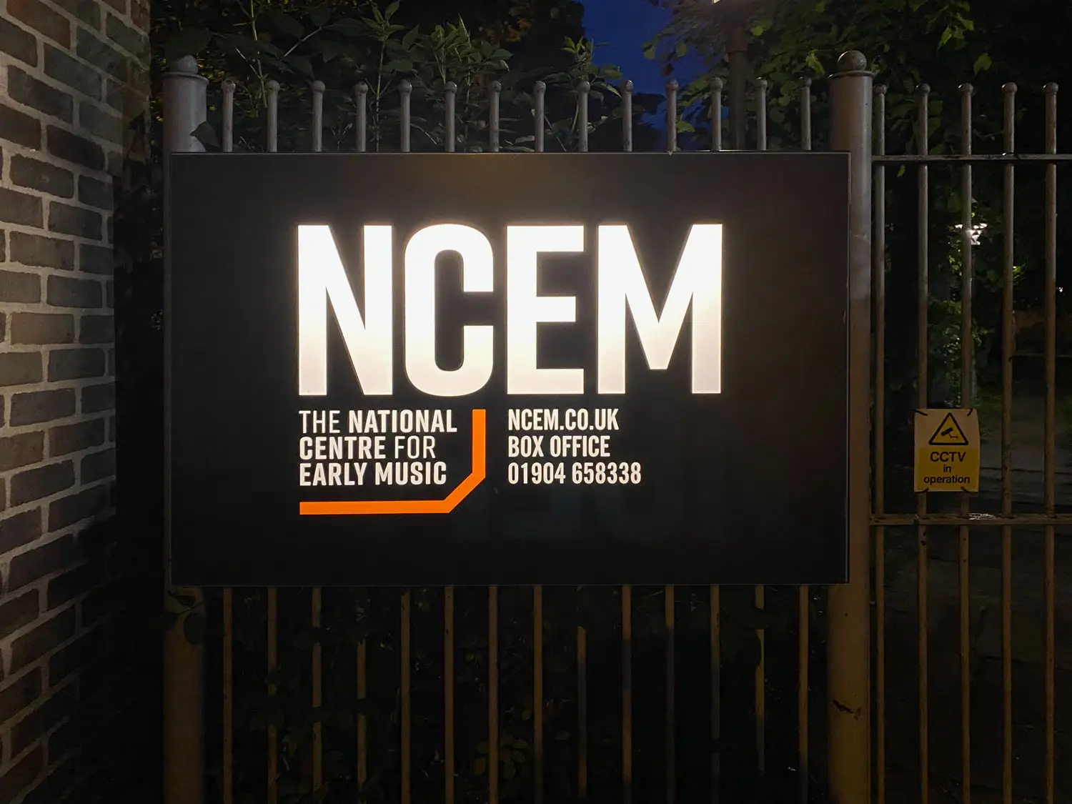 NCEM Illuminated gate box sign